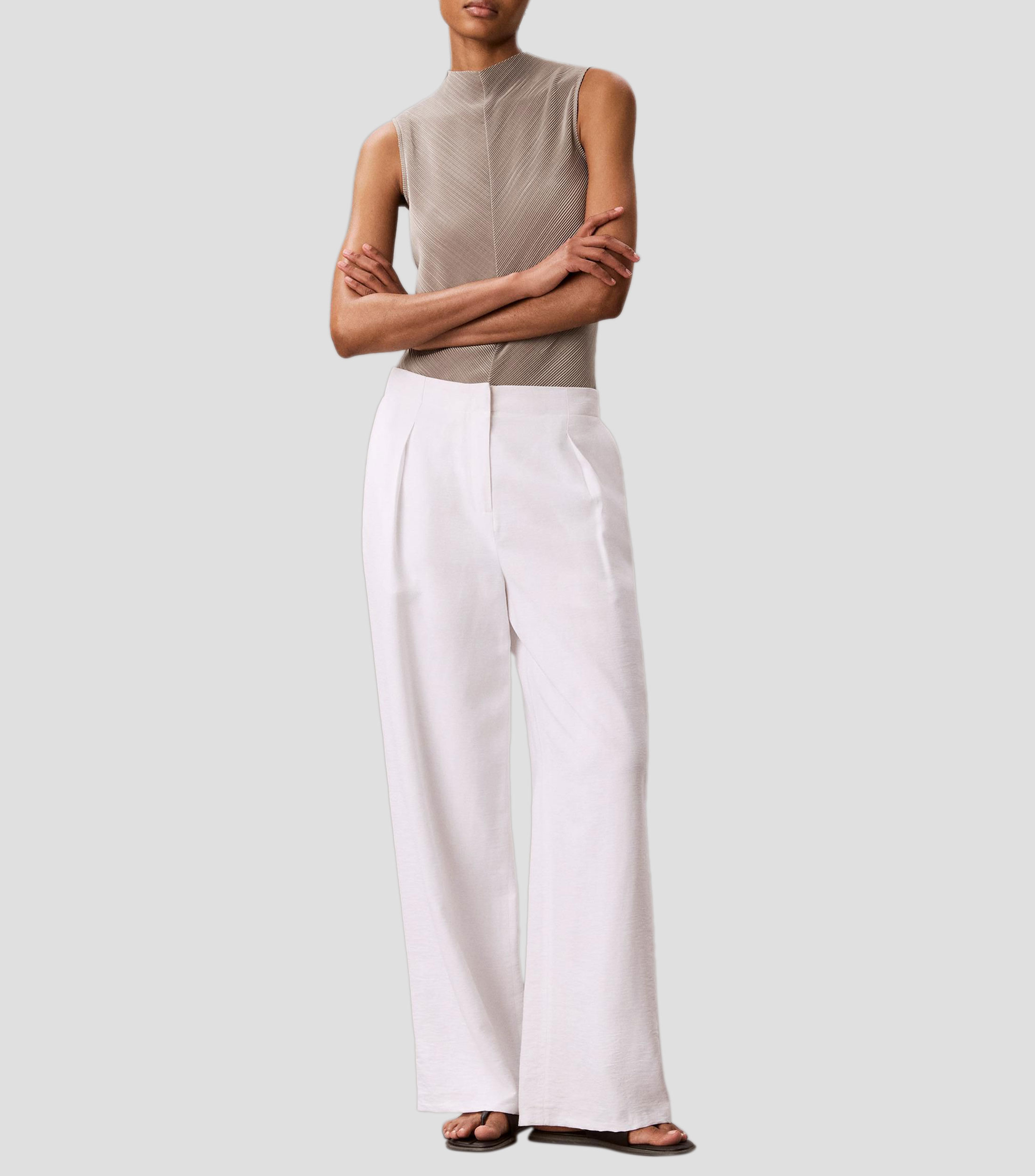 Top cuello alto sin mangas de rayas Mujer